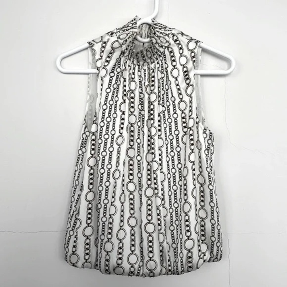 Banana Republic Chic Black and White Sleeveless Top